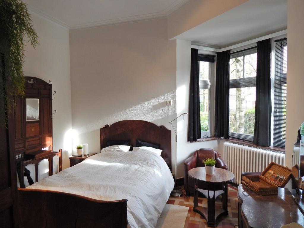 Les Remparts Hotel Binche Buitenkant foto